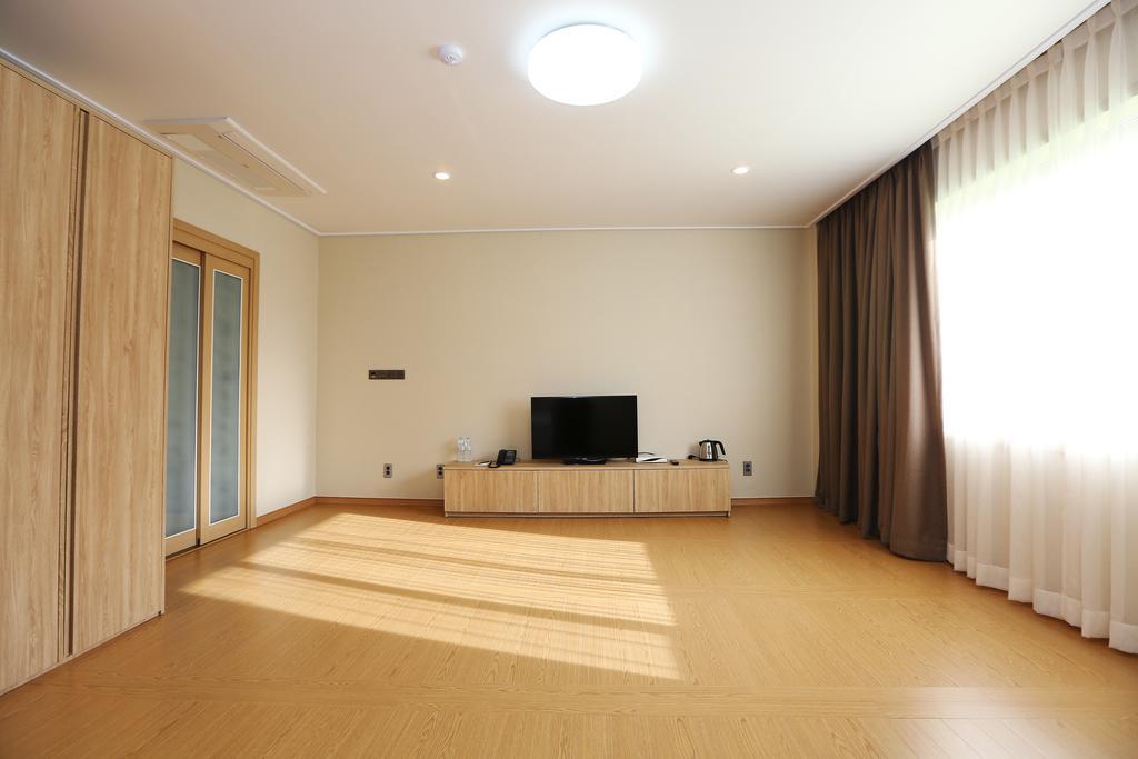 Palgong Emillia Hotel 大邱 エクステリア 写真
