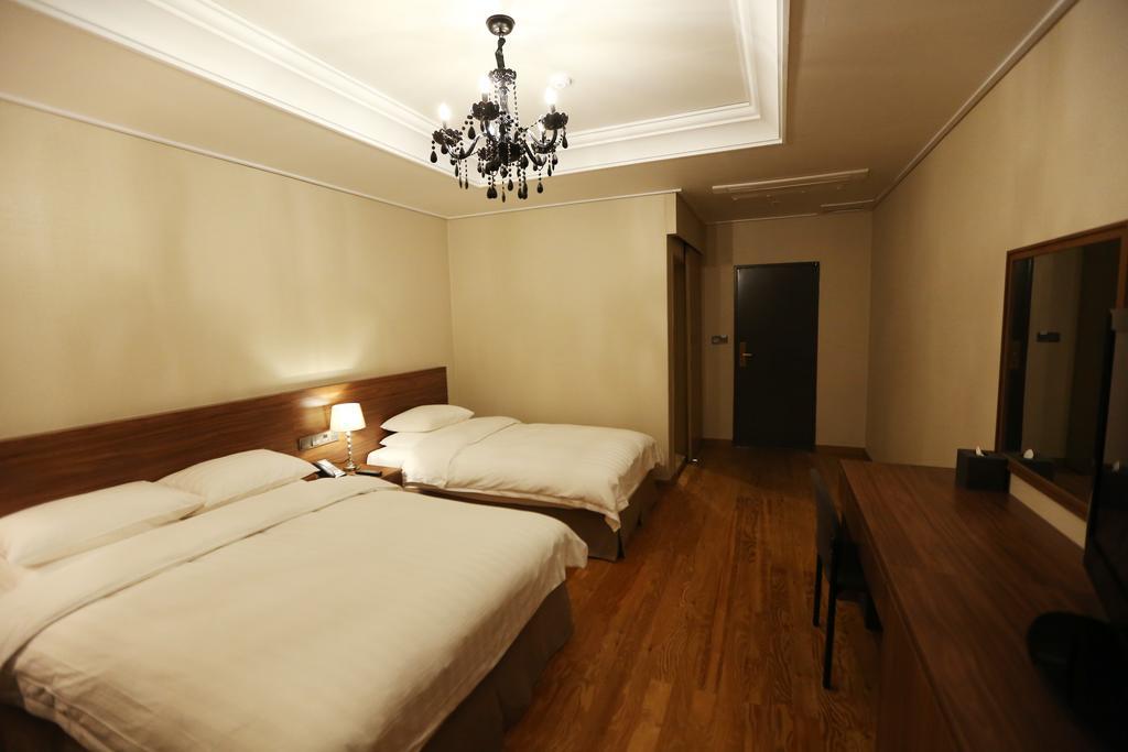 Palgong Emillia Hotel 大邱 エクステリア 写真