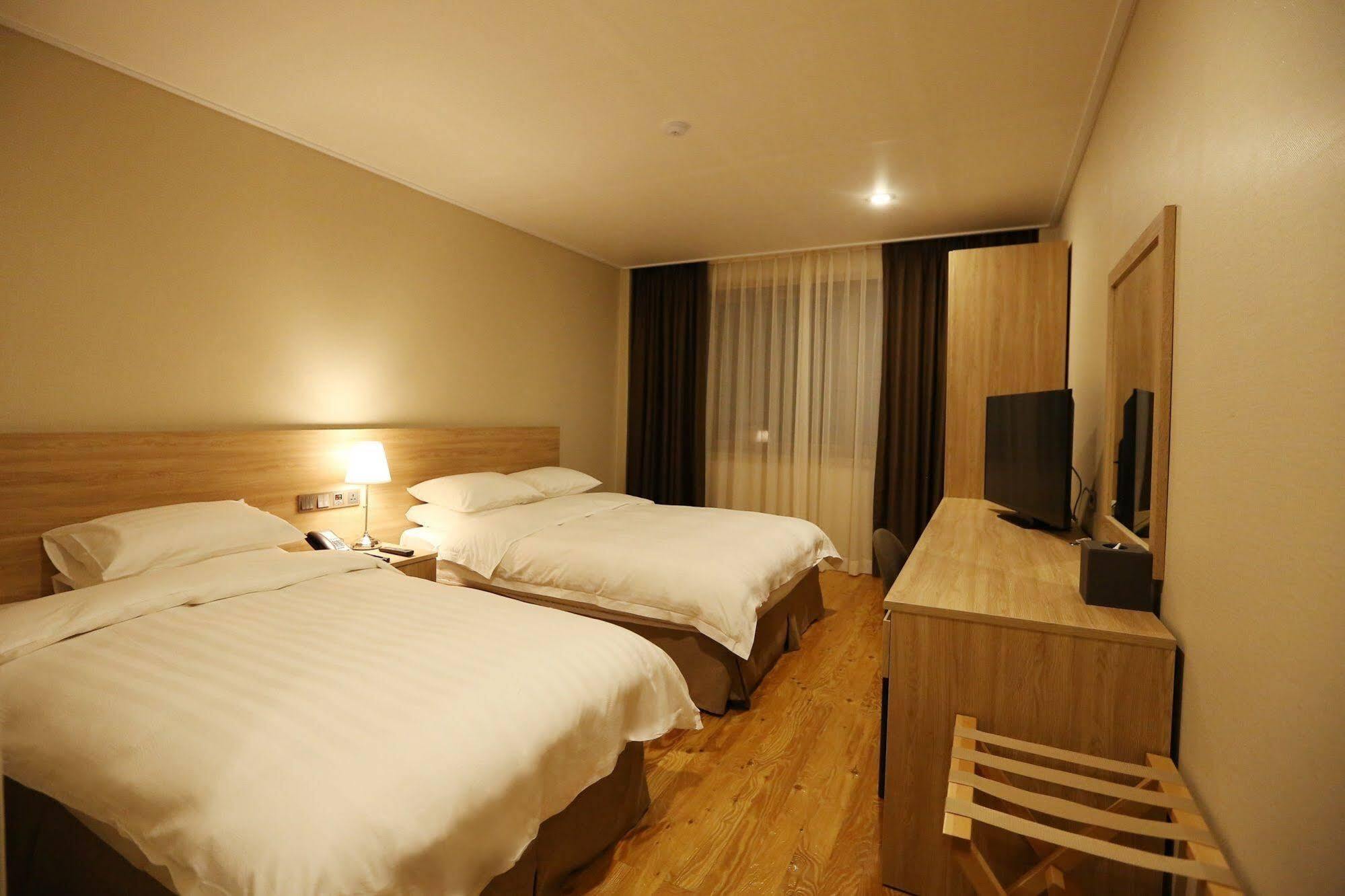 Palgong Emillia Hotel 大邱 エクステリア 写真