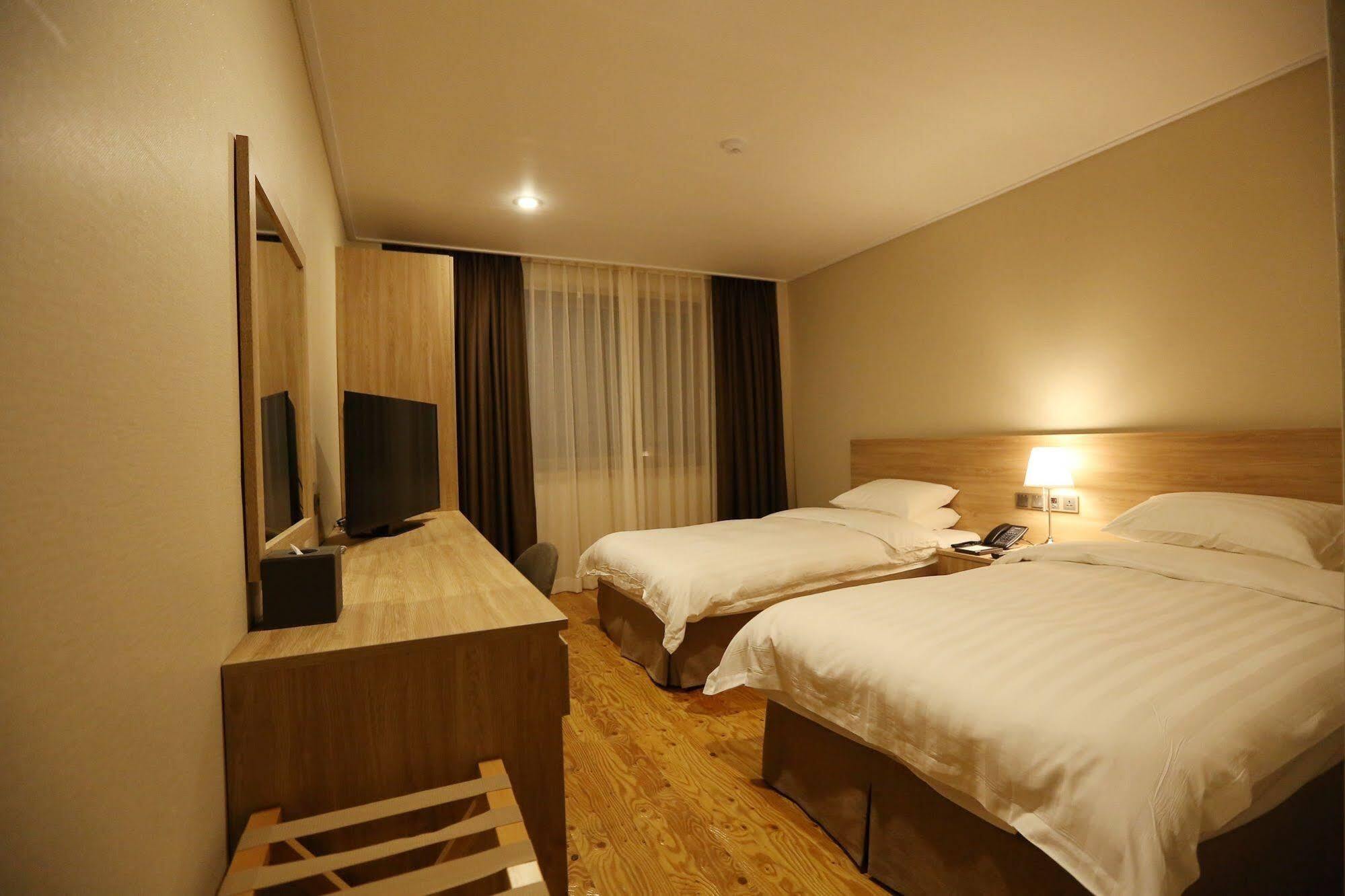 Palgong Emillia Hotel 大邱 エクステリア 写真